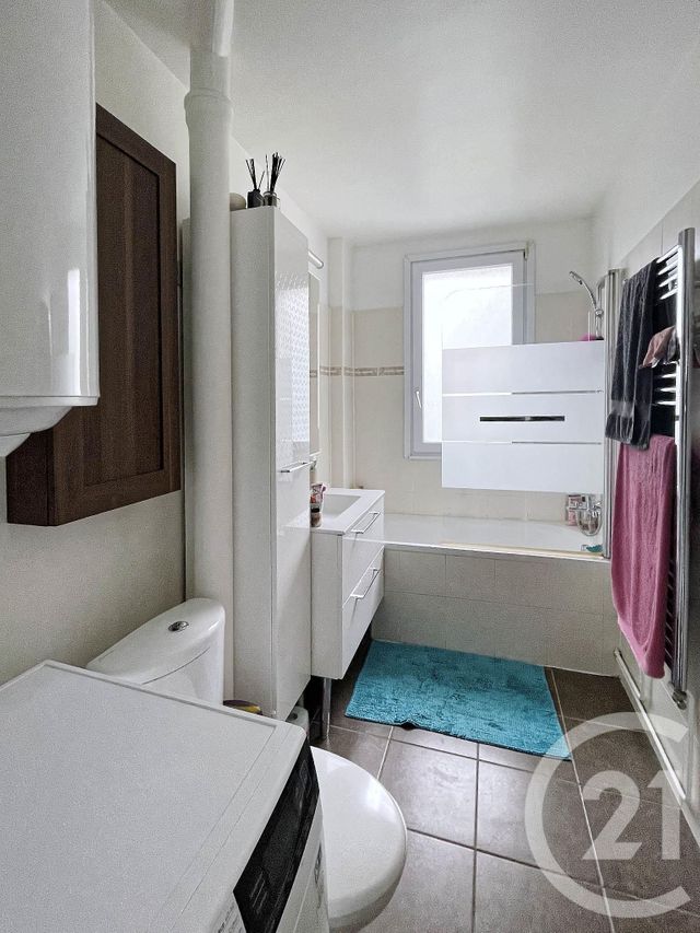 Appartement F4 à louer - 4 pièces - 65.32 m2 - LA GARENNE COLOMBES - 92 - ILE-DE-FRANCE - Century 21 Conseil Immobilier