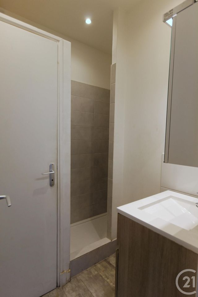 Appartement F3 à louer - 3 pièces - 45.0 m2 - COLOMBES - 92 - ILE-DE-FRANCE - Century 21 Conseil Immobilier