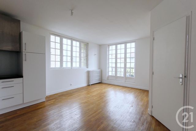 Appartement F3 à louer - 3 pièces - 45.0 m2 - COLOMBES - 92 - ILE-DE-FRANCE - Century 21 Conseil Immobilier