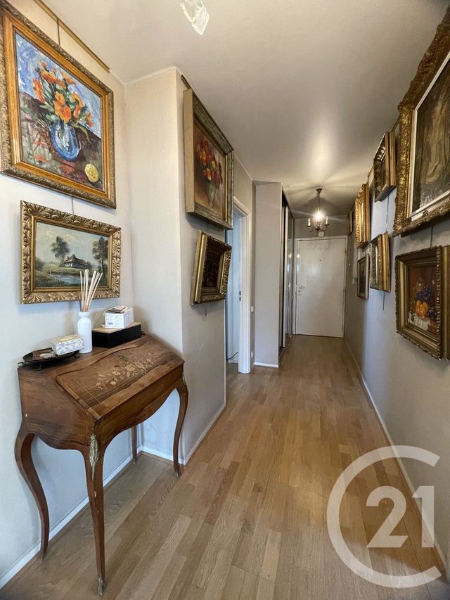 Appartement F4 à vendre - 4 pièces - 100.08 m2 - COURBEVOIE - 92 - ILE-DE-FRANCE - Century 21 Conseil Immobilier