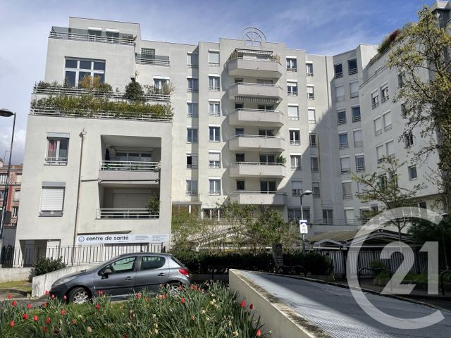 Appartement F4 à vendre - 4 pièces - 100.08 m2 - COURBEVOIE - 92 - ILE-DE-FRANCE - Century 21 Conseil Immobilier