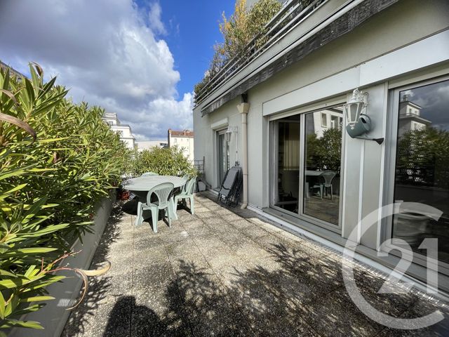 Appartement F4 à vendre - 4 pièces - 100.08 m2 - COURBEVOIE - 92 - ILE-DE-FRANCE - Century 21 Conseil Immobilier