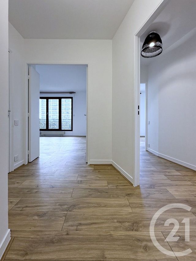 Appartement F2 à louer - 2 pièces - 50.77 m2 - COURBEVOIE - 92 - ILE-DE-FRANCE - Century 21 Conseil Immobilier