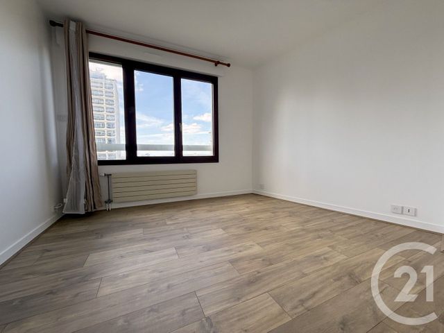 Appartement F2 à louer - 2 pièces - 50.77 m2 - COURBEVOIE - 92 - ILE-DE-FRANCE - Century 21 Conseil Immobilier