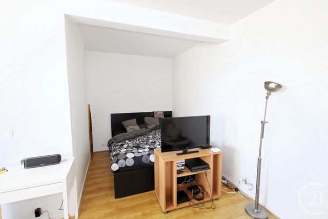 Appartement F1 à louer - 1 pièce - 33.15 m2 - COURBEVOIE - 92 - ILE-DE-FRANCE - Century 21 Conseil Immobilier