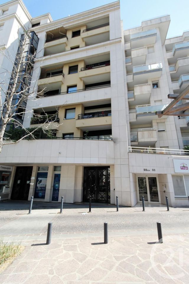 Appartement F1 à louer - 1 pièce - 33.15 m2 - COURBEVOIE - 92 - ILE-DE-FRANCE - Century 21 Conseil Immobilier
