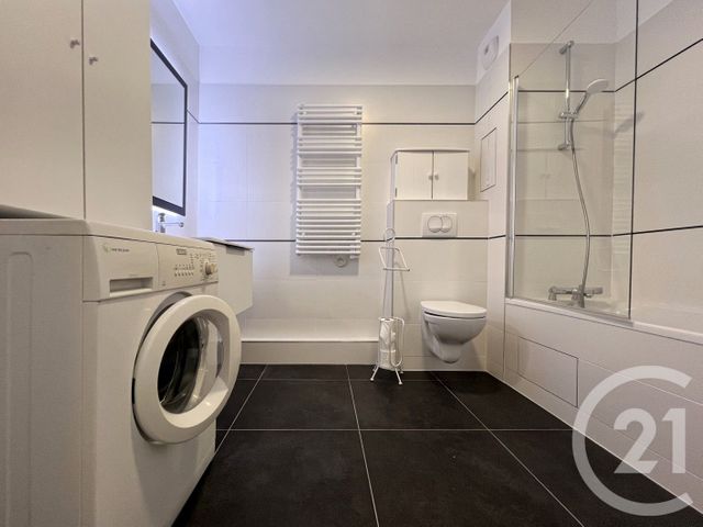 Appartement F2 à louer - 2 pièces - 41.17 m2 - COURBEVOIE - 92 - ILE-DE-FRANCE - Century 21 Conseil Immobilier