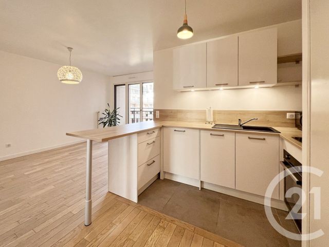 Appartement F2 à louer - 2 pièces - 41.17 m2 - COURBEVOIE - 92 - ILE-DE-FRANCE - Century 21 Conseil Immobilier