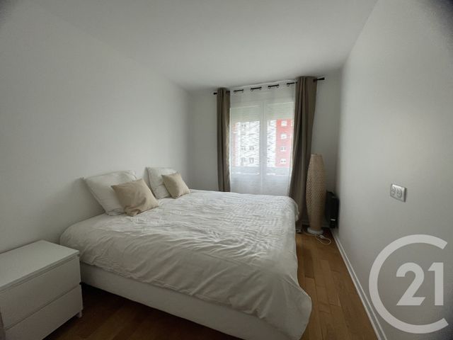 Appartement F4 à louer - 4 pièces - 90.9 m2 - COURBEVOIE - 92 - ILE-DE-FRANCE - Century 21 Conseil Immobilier