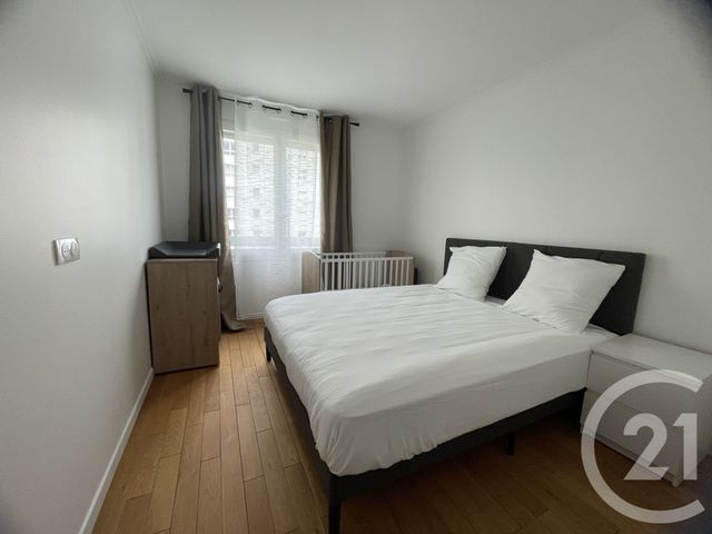 Appartement F4 à louer - 4 pièces - 90.9 m2 - COURBEVOIE - 92 - ILE-DE-FRANCE - Century 21 Conseil Immobilier