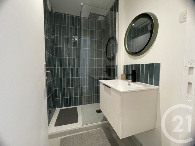 Appartement F4 à louer - 4 pièces - 90.9 m2 - COURBEVOIE - 92 - ILE-DE-FRANCE - Century 21 Conseil Immobilier