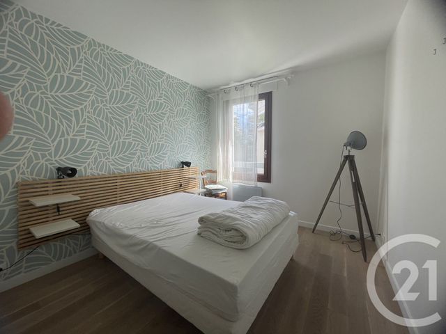 Appartement F2 à louer - 2 pièces - 46.76 m2 - COURBEVOIE - 92 - ILE-DE-FRANCE - Century 21 Conseil Immobilier