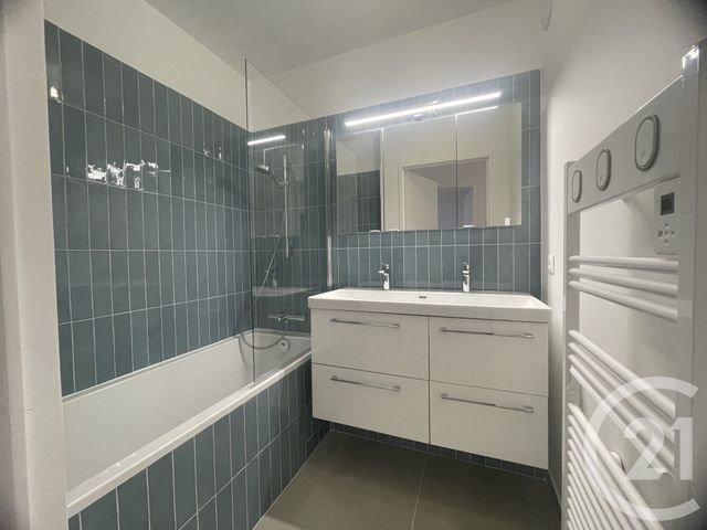 Appartement F4 à vendre - 4 pièces - 84.02 m2 - COURBEVOIE - 92 - ILE-DE-FRANCE - Century 21 Conseil Immobilier