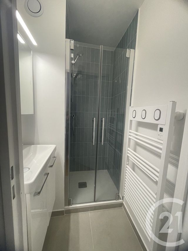 Appartement F4 à vendre - 4 pièces - 84.02 m2 - COURBEVOIE - 92 - ILE-DE-FRANCE - Century 21 Conseil Immobilier