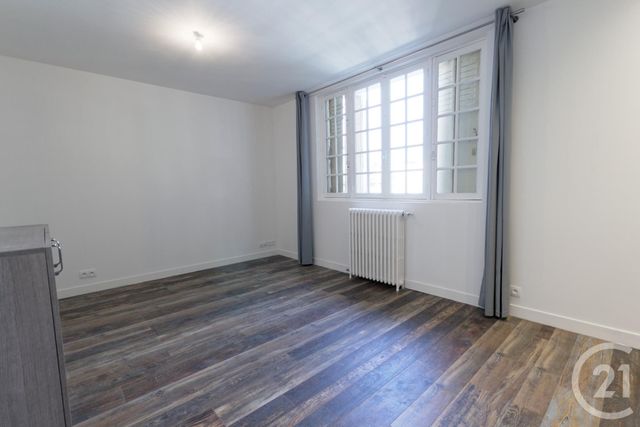Appartement F2 à louer - 2 pièces - 28.34 m2 - COLOMBES - 92 - ILE-DE-FRANCE - Century 21 Conseil Immobilier