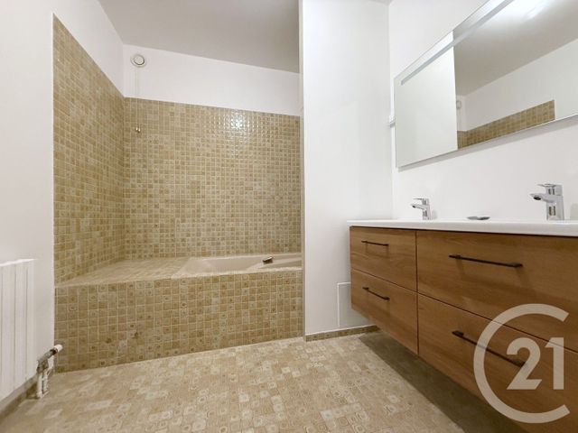 Appartement F5 à louer - 5 pièces - 132.35 m2 - ST CLOUD - 92 - ILE-DE-FRANCE - Century 21 Conseil Immobilier