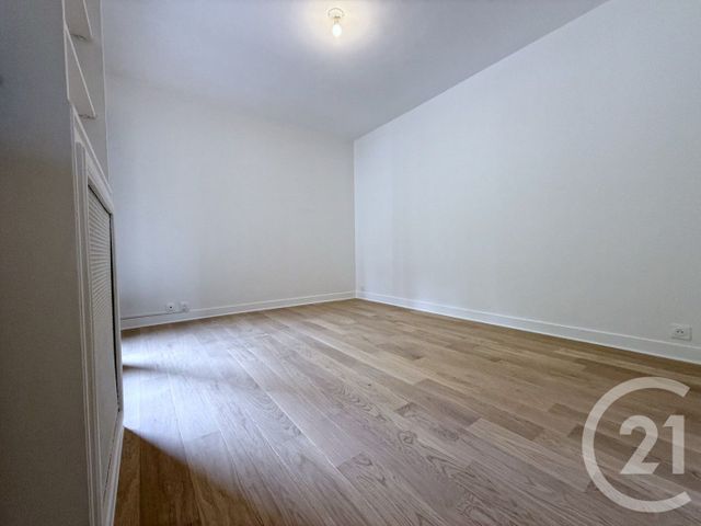 Appartement F5 à louer - 5 pièces - 132.35 m2 - ST CLOUD - 92 - ILE-DE-FRANCE - Century 21 Conseil Immobilier