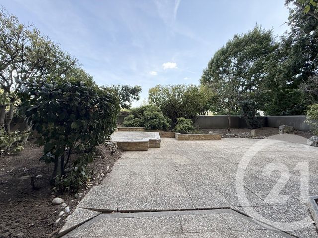 Appartement F5 à louer - 5 pièces - 105.5 m2 - COURBEVOIE - 92 - ILE-DE-FRANCE - Century 21 Conseil Immobilier
