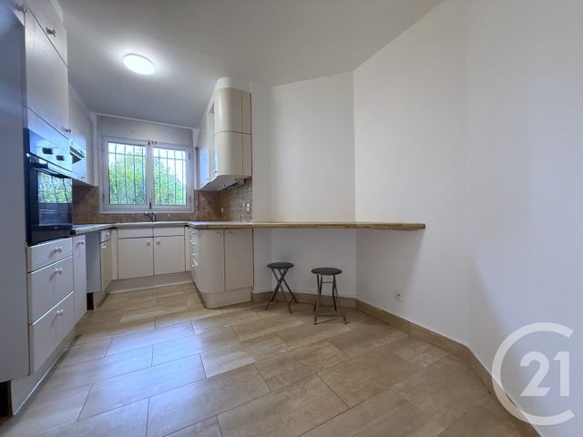 Appartement F5 à louer - 5 pièces - 105.5 m2 - COURBEVOIE - 92 - ILE-DE-FRANCE - Century 21 Conseil Immobilier