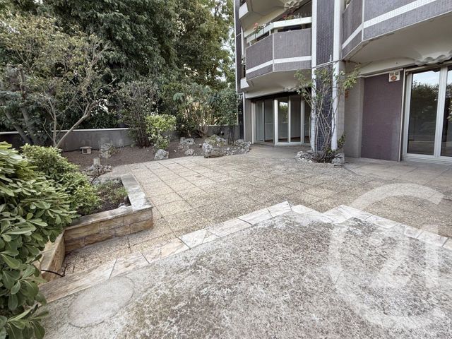Appartement F5 à louer - 5 pièces - 105.5 m2 - COURBEVOIE - 92 - ILE-DE-FRANCE - Century 21 Conseil Immobilier