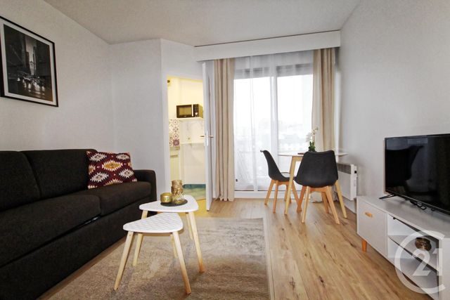Appartement Studio à louer - 1 pièce - 20.75 m2 - COURBEVOIE - 92 - ILE-DE-FRANCE - Century 21 Conseil Immobilier