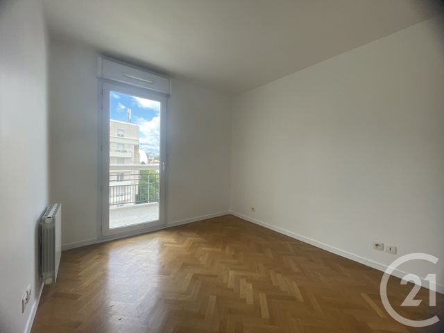 Appartement F2 à vendre - 2 pièces - 54.57 m2 - COURBEVOIE - 92 - ILE-DE-FRANCE - Century 21 Conseil Immobilier