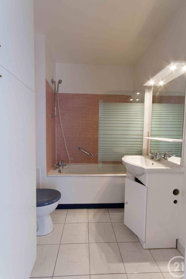 Appartement Studio à louer - 1 pièce - 23.14 m2 - COURBEVOIE - 92 - ILE-DE-FRANCE - Century 21 Conseil Immobilier