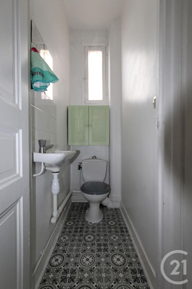 Appartement F3 à louer - 3 pièces - 47.78 m2 - COURBEVOIE - 92 - ILE-DE-FRANCE - Century 21 Conseil Immobilier