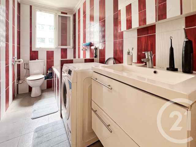 Appartement F2 à louer - 2 pièces - 46.41 m2 - COURBEVOIE - 92 - ILE-DE-FRANCE - Century 21 Conseil Immobilier