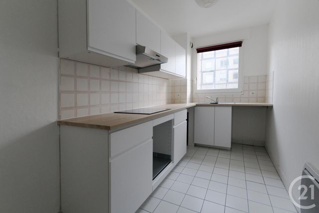 Appartement F3 à louer - 3 pièces - 65.71 m2 - COURBEVOIE - 92 - ILE-DE-FRANCE - Century 21 Conseil Immobilier
