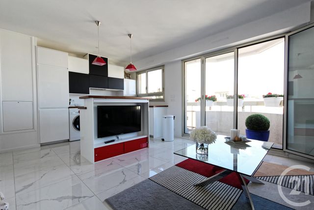 Appartement F2 à louer - 2 pièces - 43.29 m2 - COURBEVOIE - 92 - ILE-DE-FRANCE - Century 21 Conseil Immobilier