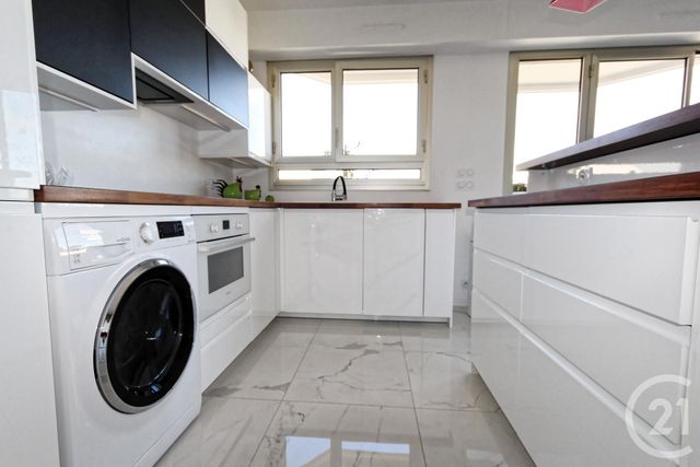 Appartement F2 à louer - 2 pièces - 43.29 m2 - COURBEVOIE - 92 - ILE-DE-FRANCE - Century 21 Conseil Immobilier