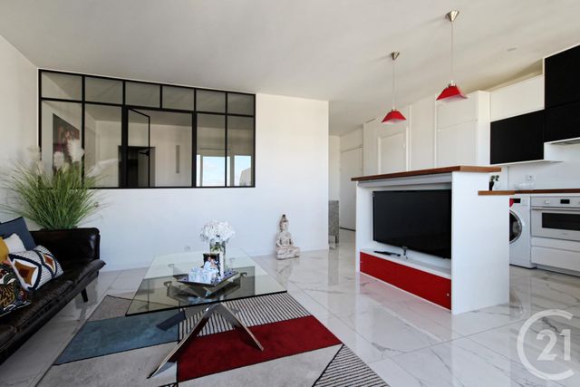 Appartement F2 à louer - 2 pièces - 43.29 m2 - COURBEVOIE - 92 - ILE-DE-FRANCE - Century 21 Conseil Immobilier