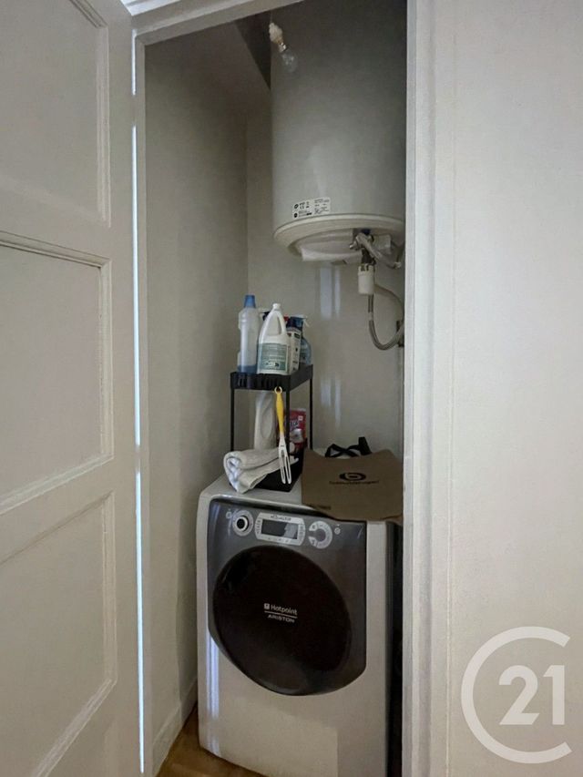 Appartement F2 à louer - 2 pièces - 45.01 m2 - COURBEVOIE - 92 - ILE-DE-FRANCE - Century 21 Conseil Immobilier