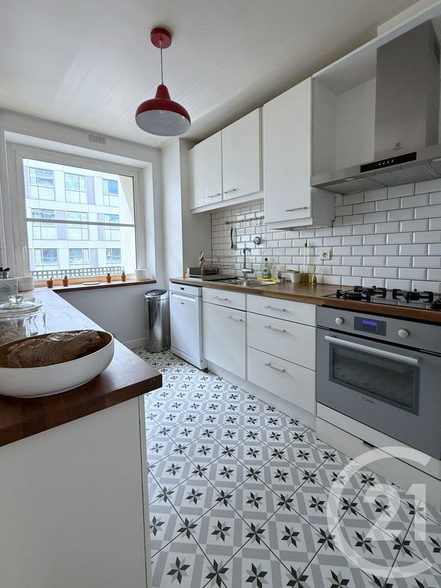 Appartement F5 à louer - 5 pièces - 94.81 m2 - COURBEVOIE - 92 - ILE-DE-FRANCE - Century 21 Conseil Immobilier