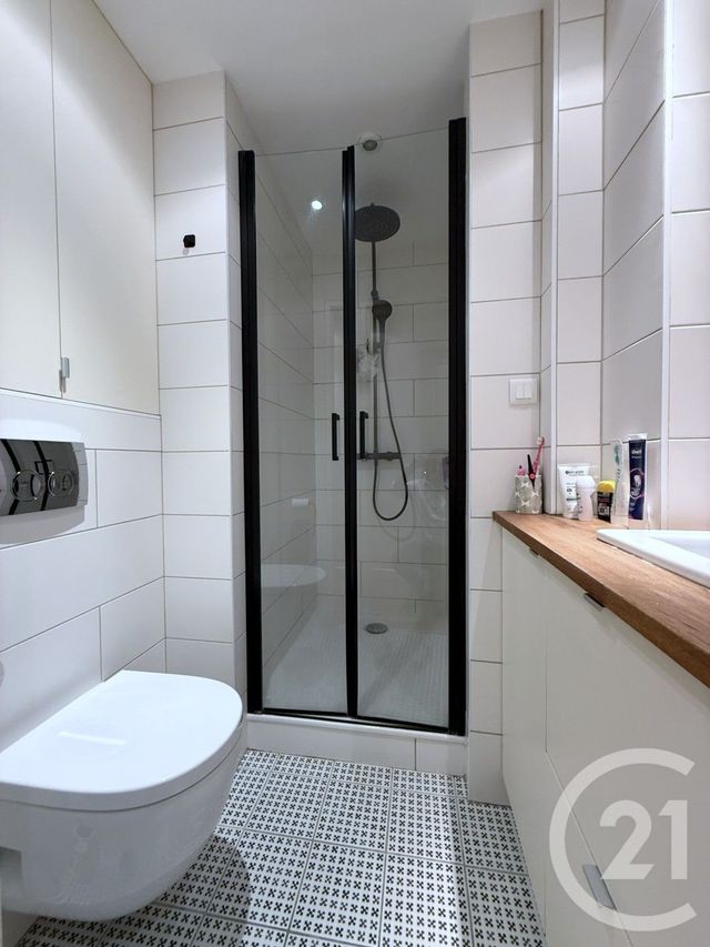 Appartement F5 à louer - 5 pièces - 94.81 m2 - COURBEVOIE - 92 - ILE-DE-FRANCE - Century 21 Conseil Immobilier