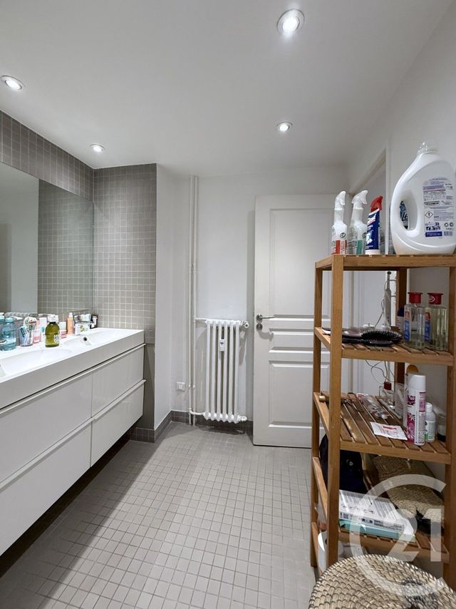Appartement F5 à louer - 5 pièces - 94.81 m2 - COURBEVOIE - 92 - ILE-DE-FRANCE - Century 21 Conseil Immobilier