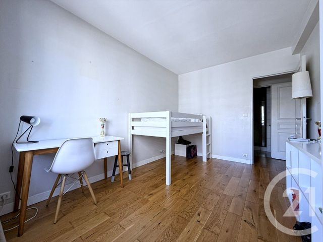 Appartement F5 à louer - 5 pièces - 94.81 m2 - COURBEVOIE - 92 - ILE-DE-FRANCE - Century 21 Conseil Immobilier