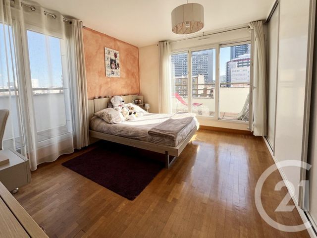 Appartement F5 à vendre - 5 pièces - 125.4 m2 - COURBEVOIE - 92 - ILE-DE-FRANCE - Century 21 Conseil Immobilier