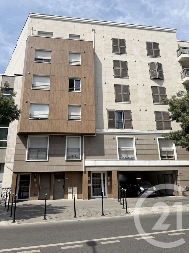 Appartement F1 à louer - 1 pièce - 25.8 m2 - COURBEVOIE - 92 - ILE-DE-FRANCE - Century 21 Conseil Immobilier