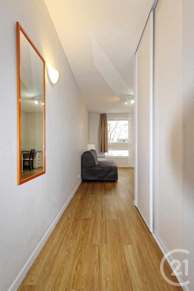 Appartement F1 à vendre - 1 pièce - 19.96 m2 - COURBEVOIE - 92 - ILE-DE-FRANCE - Century 21 Conseil Immobilier