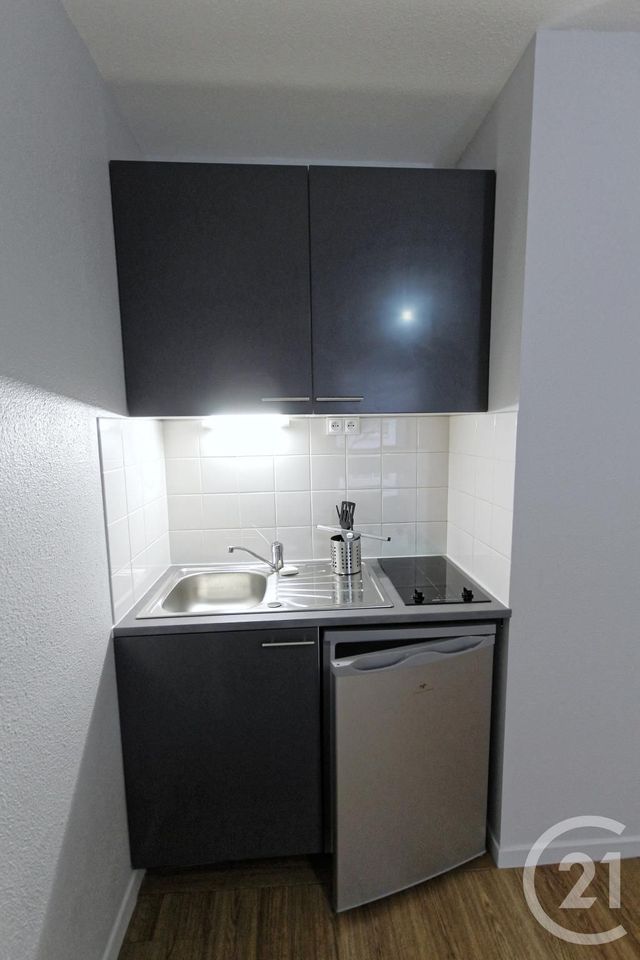 Appartement F1 à vendre - 1 pièce - 19.96 m2 - COURBEVOIE - 92 - ILE-DE-FRANCE - Century 21 Conseil Immobilier