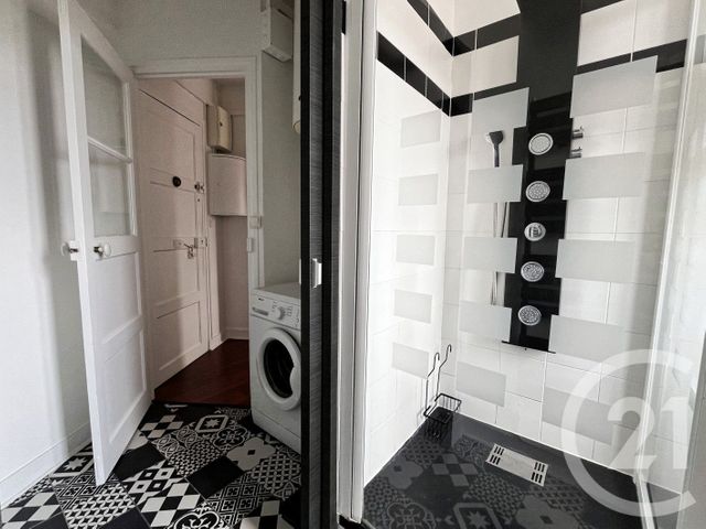 Appartement F2 à louer - 2 pièces - 37.44 m2 - COURBEVOIE - 92 - ILE-DE-FRANCE - Century 21 Conseil Immobilier