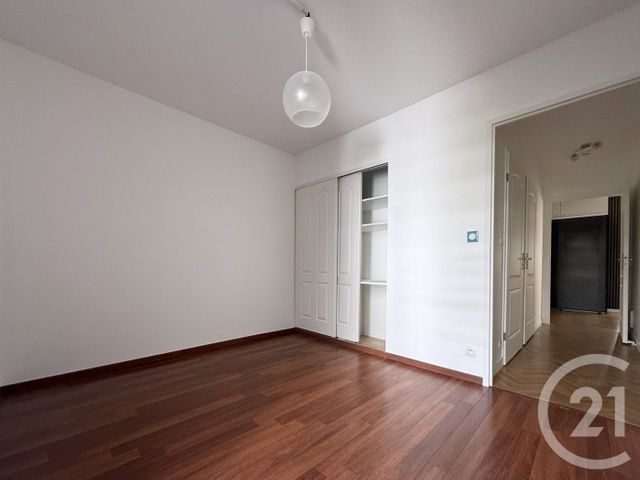 Appartement F5 à louer - 4 pièces - 102.48 m2 - COURBEVOIE - 92 - ILE-DE-FRANCE - Century 21 Conseil Immobilier