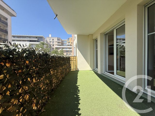 Appartement F5 à louer - 4 pièces - 102.48 m2 - COURBEVOIE - 92 - ILE-DE-FRANCE - Century 21 Conseil Immobilier