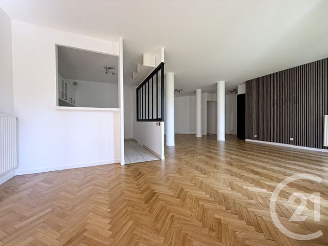 Appartement F5 à louer - 4 pièces - 102.48 m2 - COURBEVOIE - 92 - ILE-DE-FRANCE - Century 21 Conseil Immobilier