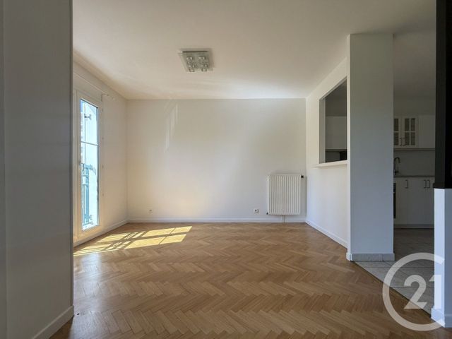 Appartement F5 à louer - 4 pièces - 102.48 m2 - COURBEVOIE - 92 - ILE-DE-FRANCE - Century 21 Conseil Immobilier