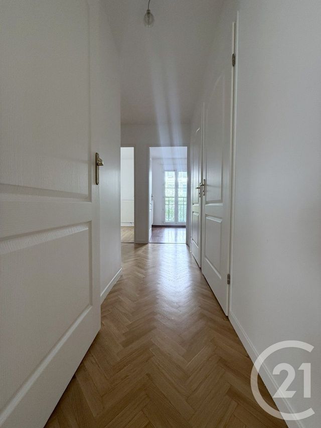 Appartement F5 à louer - 4 pièces - 102.48 m2 - COURBEVOIE - 92 - ILE-DE-FRANCE - Century 21 Conseil Immobilier