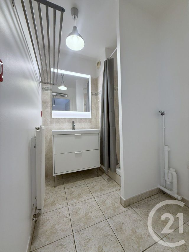 Appartement F5 à louer - 4 pièces - 102.48 m2 - COURBEVOIE - 92 - ILE-DE-FRANCE - Century 21 Conseil Immobilier