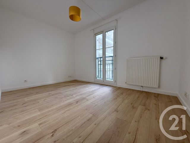 Appartement F5 à louer - 4 pièces - 102.48 m2 - COURBEVOIE - 92 - ILE-DE-FRANCE - Century 21 Conseil Immobilier